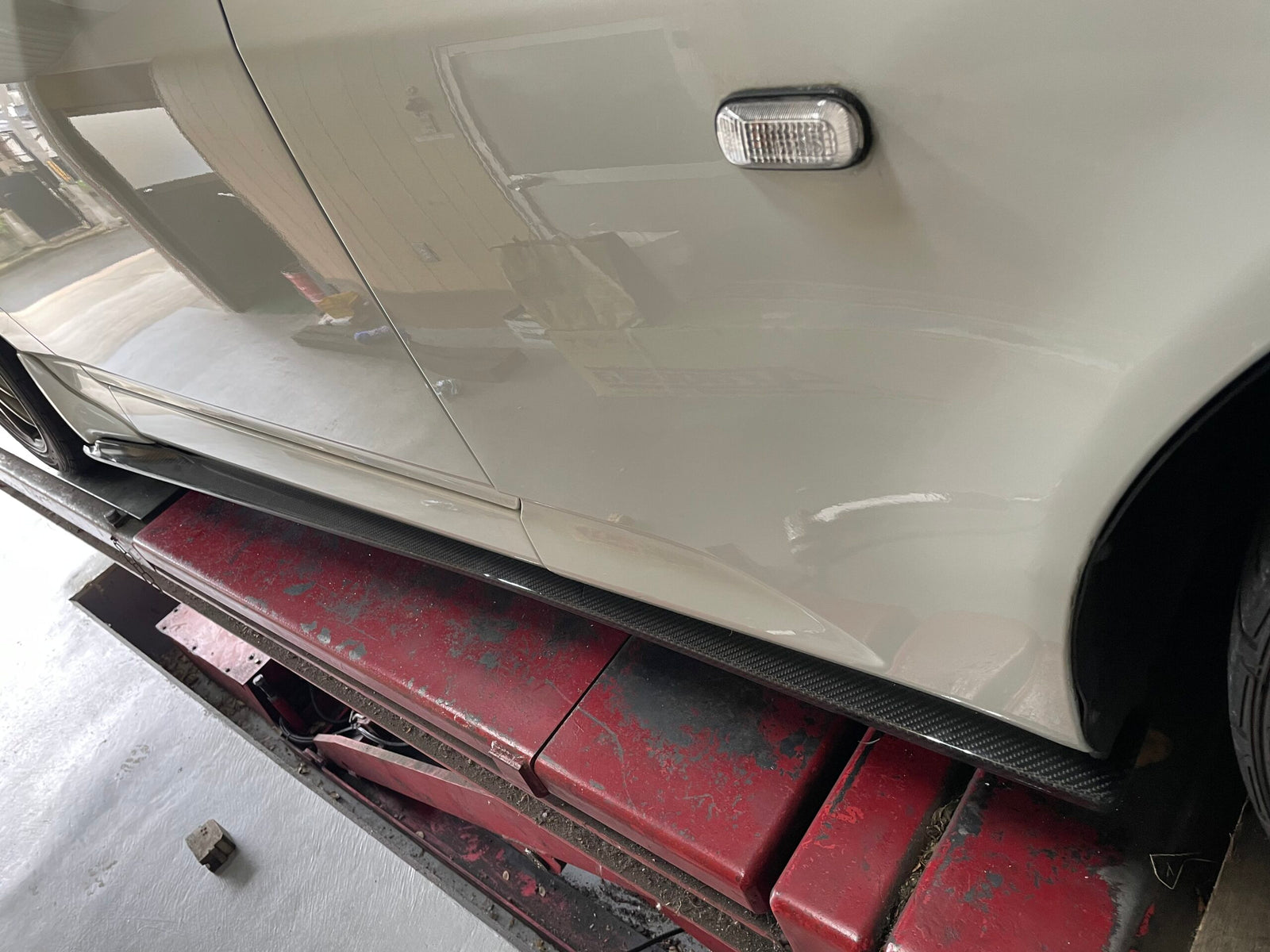 CAR GARAGE AMIS SIDE STEP CARBON STRAKE COMPATIBLE TYPE FOR HONDA S2000 AP1 AP2 F20C F22C CAR-GARAGE-AMIS-00002