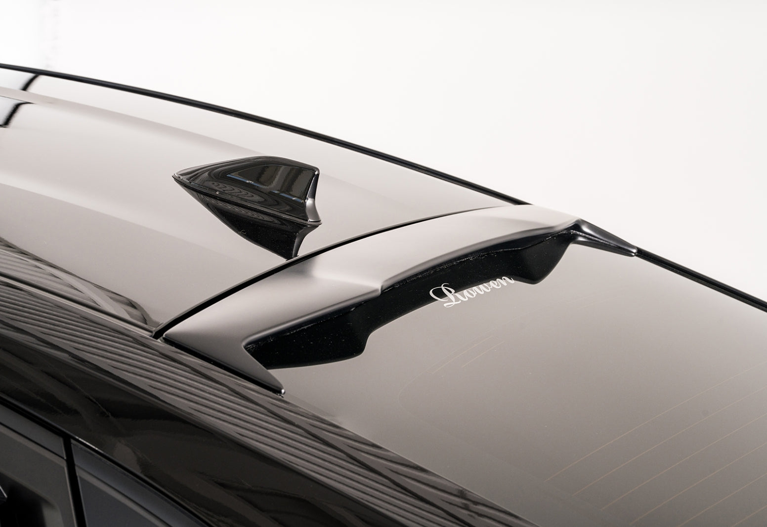 ROWEN REAR WING FRP UNPAINTED FOR TOYOTA PRIUS MXWH6 ZVW6 1T054W00