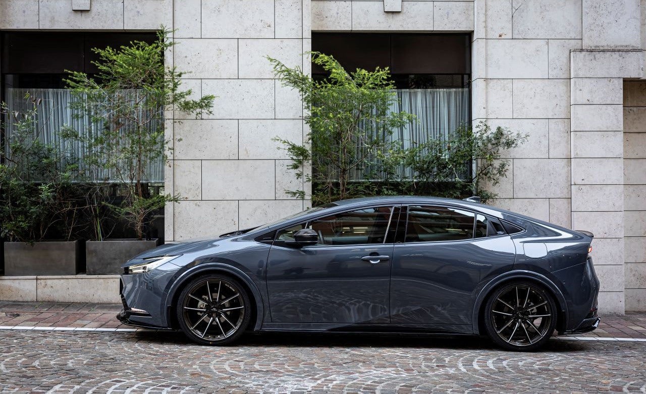 AKEA MAX ORIDO 60 PRIUS BODY KIT SERIES OVER FENDER ASH COLOR FOR TOYOTA PRIUS MXWH6 ZVW6 AKE-60PR-OF-1M2