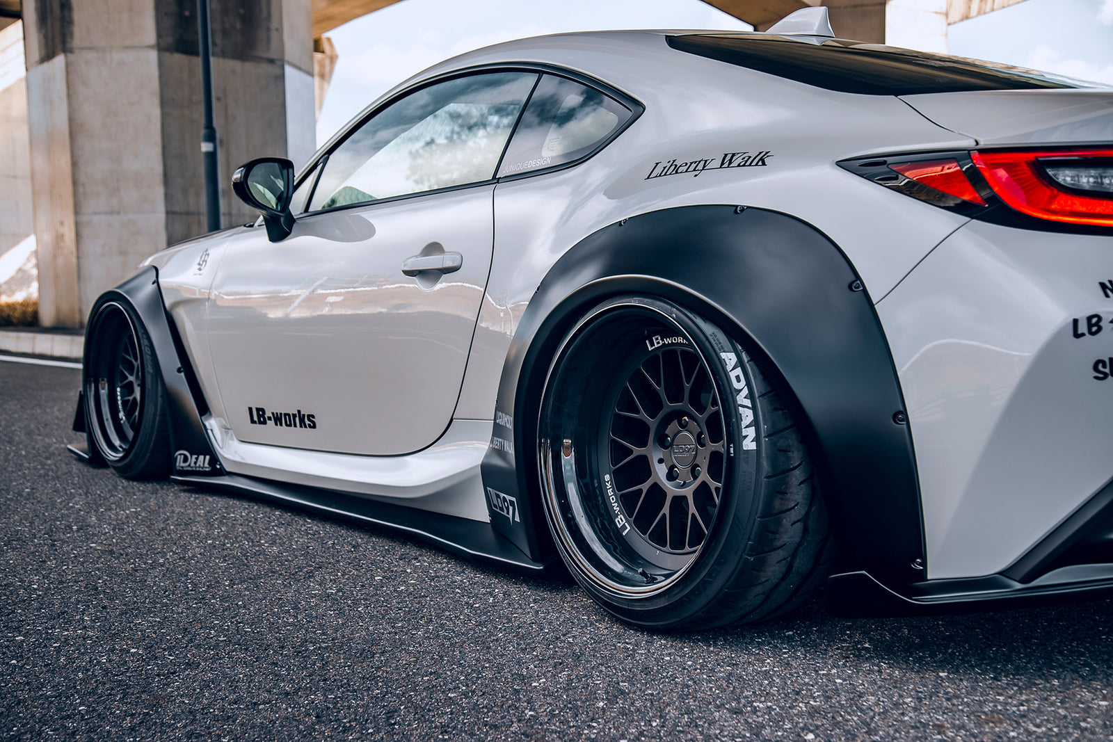 LIBERTY WALK LB★NATION COMPLETE BODY KIT WITHOUT REAR WING FOR TOYOTA GR86 ZN8 SUBARU BRZ ZD8 LIBERTY-WALK-00021