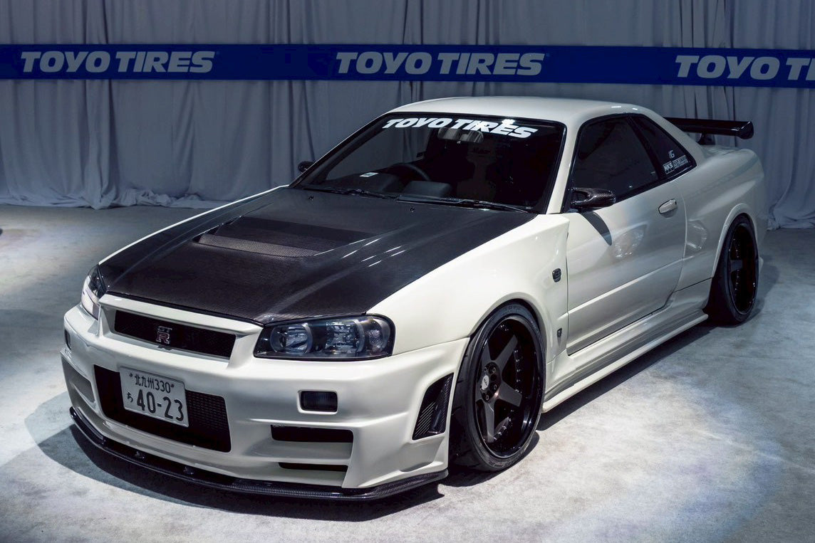 GARAGE ACTIVE DRY CARBON HOOD (CENTER DUCT TYPE 1) FOR NISSAN SKYLINE GTR BNR34 GARAGE-ACTIVE-00044