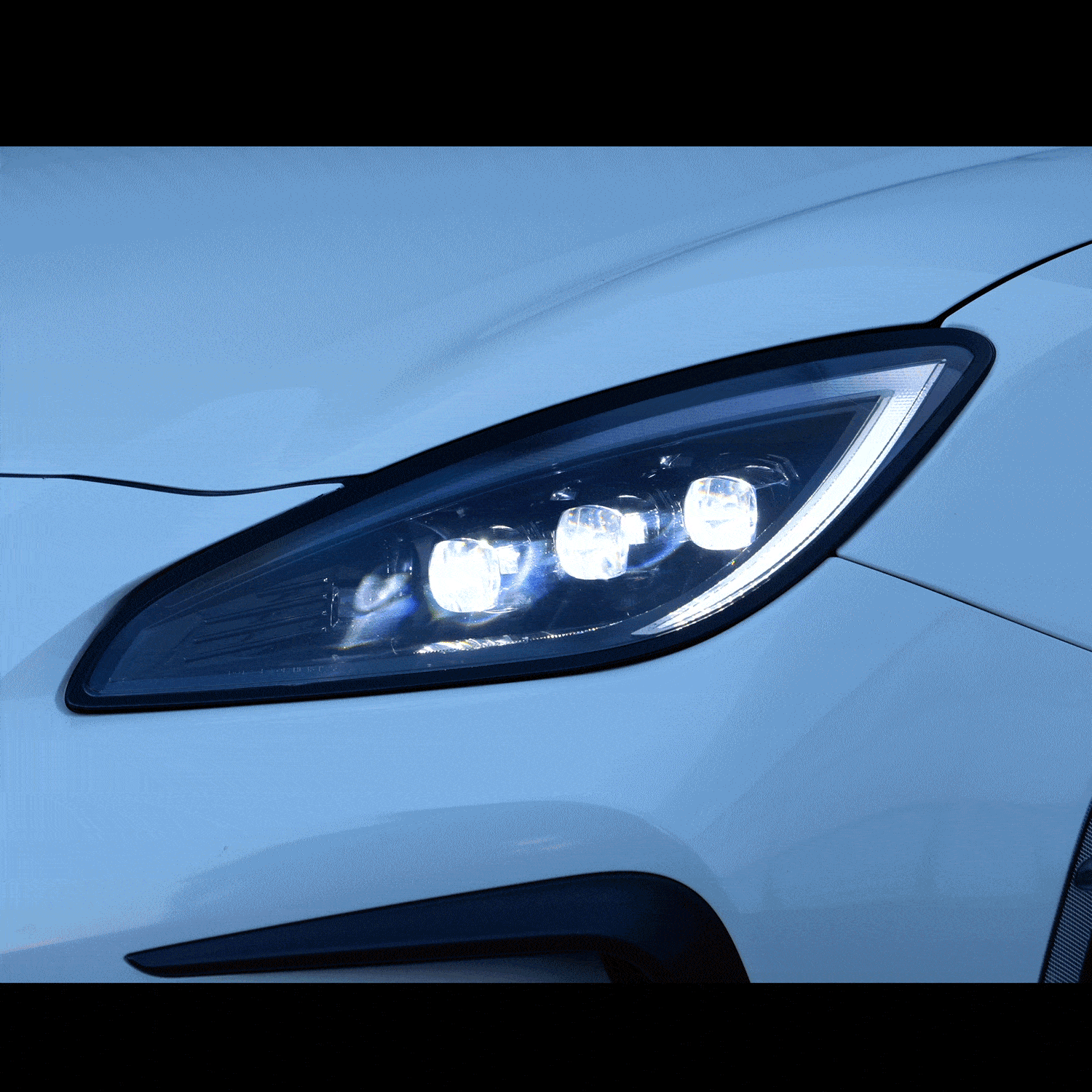 VALENTI JEWEL HEADLAMP ULTRA CLEAR LENS GLOSS BLACK FOR TOYOTA