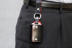 AUTOEXE LEATHER KEY HOLDER FRAGMENT CASE BLACK AND RED COLOR MAA0005
