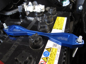 R'S RACING SERVICE ALUMINUM BATTERY STAY BLUE FOR SUZUKI SWIFT SPORTS ZC33S ZC32S ZC31S  E33-504BA