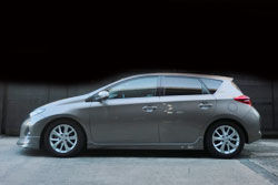 BLITZ ZZ-R COILOVER SUSPENSION SET FOR TOYOTA AURIS ZRE186H 2ZR-FAE 92421