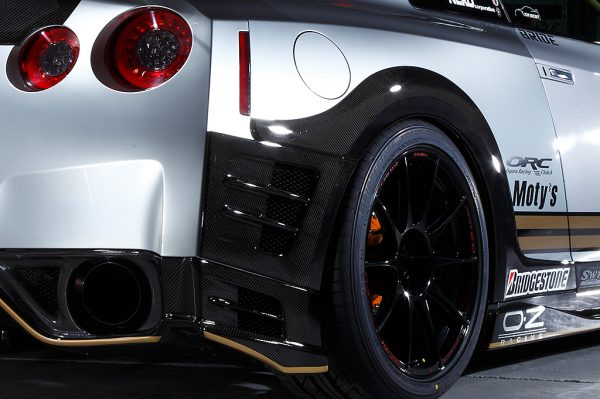 TOP SECRET REAR OVER FENDER CARBON FOR NISSAN GT-R R35 TOP-SECRET-00125