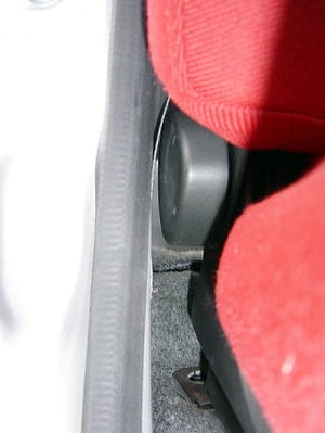 KAWAI WORKS T115R RIGHT SIDE SEAT RAIL FOR SPARCO R100 EXPEDITION SKY FOR TOYOTA HIACE H200 SERIES KAWAI-WORKS-10627 - Black Hawk Japan