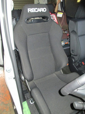 KAWAI WORKS T140R RIGHT SIDE SEAT RAIL FOR RECARO C D FOR TOYOTA NOAH.BOXY ZRR80G 14.01~ KAWAI-WORKS-10384 - Black Hawk Japan