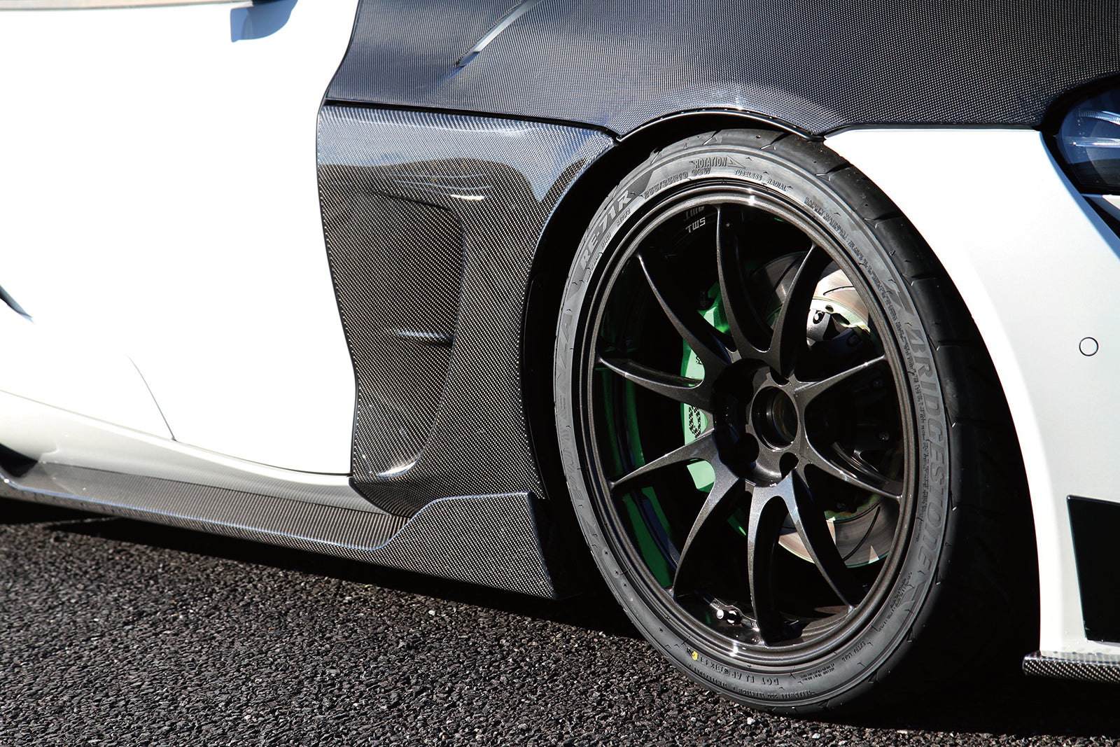 REVOLUTION FRONT FENDER FRP FOR TOYOTA SUPRA A90 A90-FF-FRP