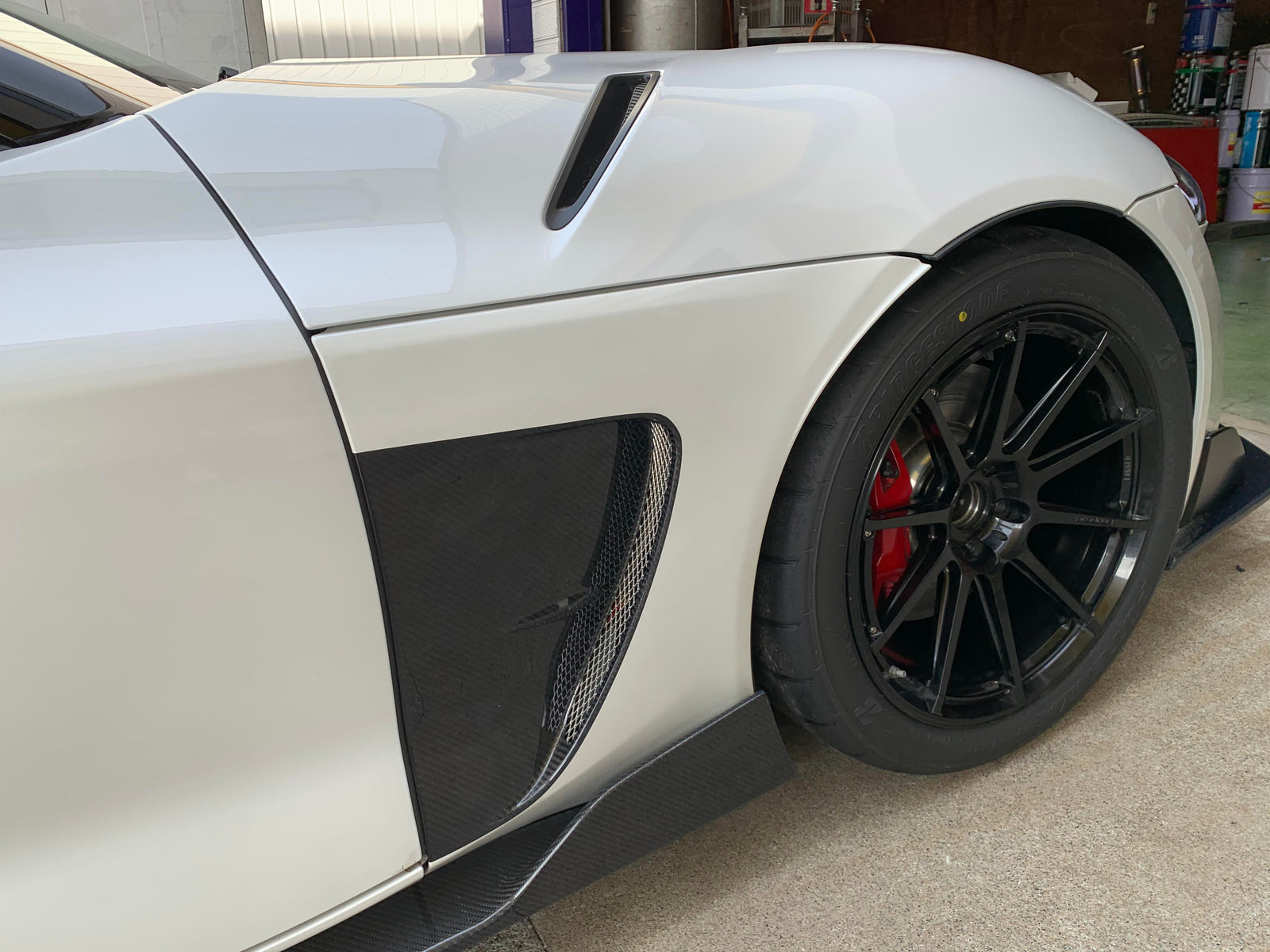 REVOLUTION FRONT FENDER WET CARBON FOR TOYOTA SUPRA A90 A90-FF-CFRP