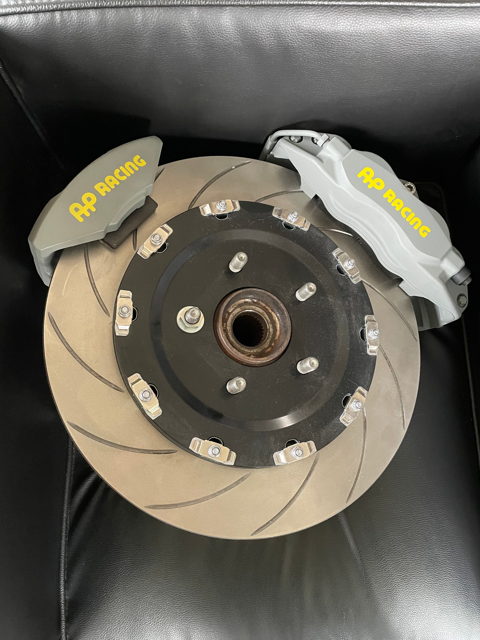 REVOLUTION RACING 4 POD REAR BRAKE CALIPER KIT CP9202 FOR MAZDA RX-7 FD3S RFD3S-R4-CP9202