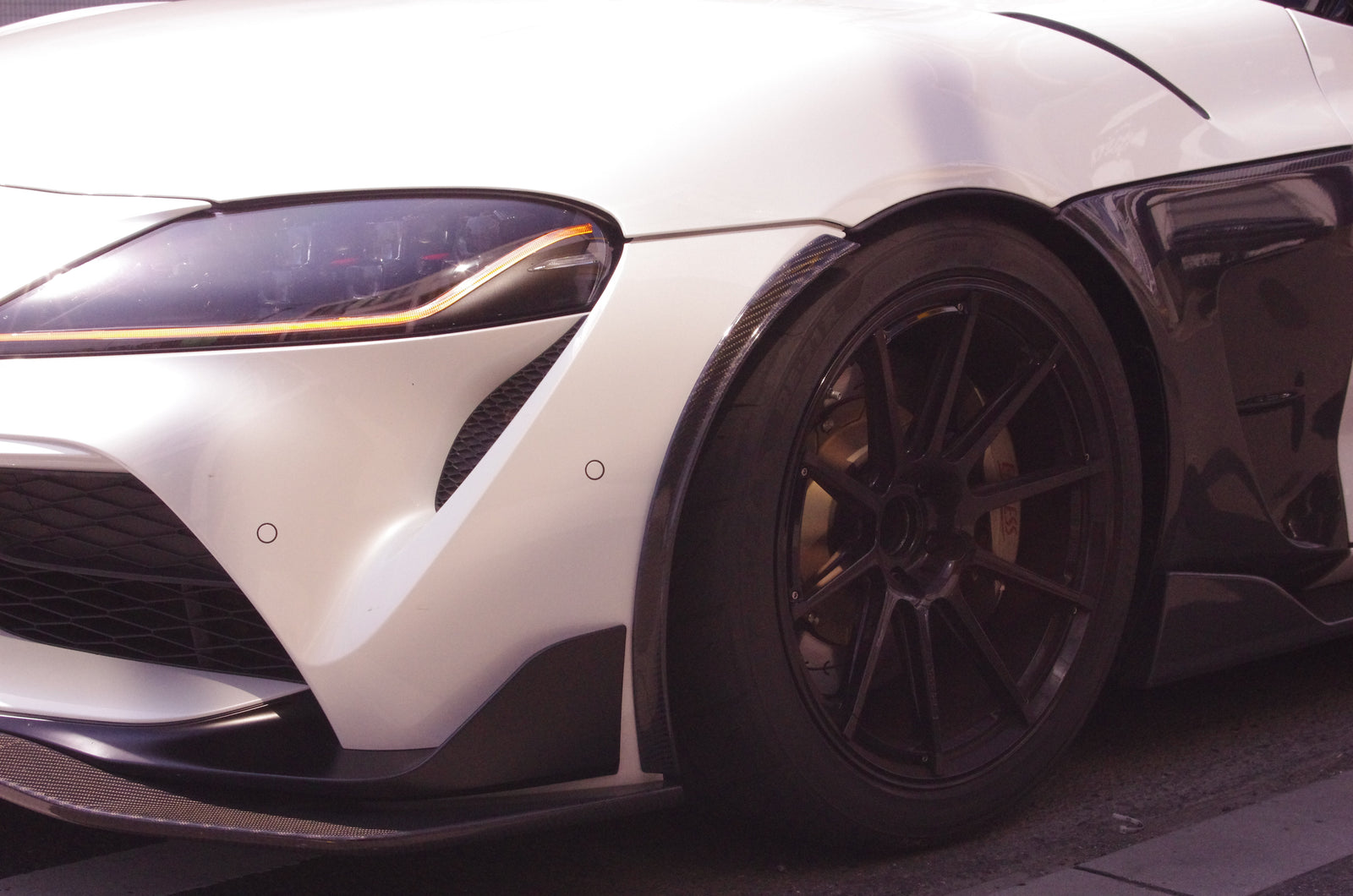 REVOLUTION FRONT FENDER EXTENSION FOR TOYOTA SUPRA A90 A90-FH-CFRP