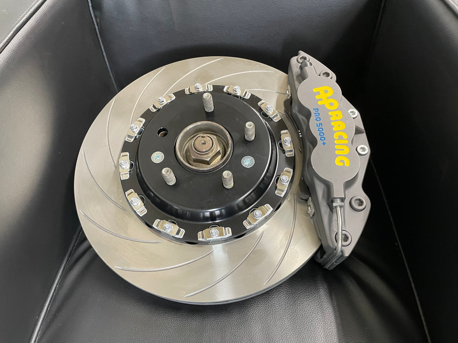 REVOLUTION RACING 6 POD FRONT BRAKE CALIPER KIT AP5060FD FOR MAZDA RX-7 FD3S RFD3S-R6-AP5060