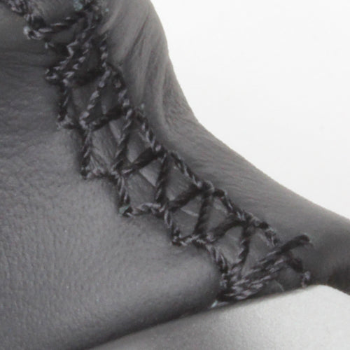 REAL ORIGINAL SERIES ALL WOOD ROUND SHAPE PIANO BLACK BLACK EURO STITCH STEERING WHEEL FOR TOYOTA HIACE 200 : 4 TYPE OR KOUKI  J200-PBW-BK