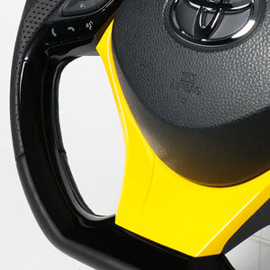 REAL ORIGINAL SERIES SET PLATE TYPE + UNDER PAD SET PEARL RED PLATE & PIANO BLACK PANEL STEERING + YELLOW UNDER PAD BLACK EURO STITCH STEERING WHEEL FOR TOYOTA C-HR 10 50  X10N-RDP-PBP-YLP