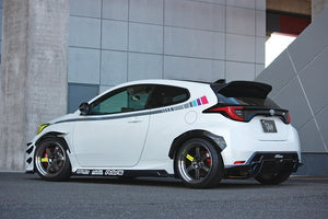 GARAGE VARY SIDE STEP TWILL CARBON FOR TOYOTA GR YARIS GXPA16 10 30-8004