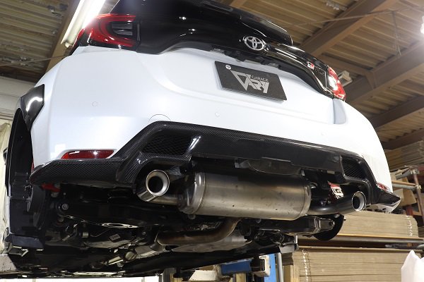 GARAGE VARY REAR DIFFUSER CARBON FOR TOYOTA GR YARIS GXPA16 10 30-8008
