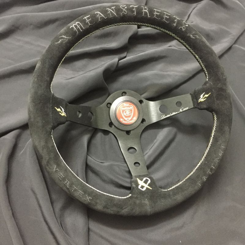 CAR MAKE T&E VERTEX X MEANSTREETS "LEGENDS NEVER DIE" 330MM STEERING WHEEL FOR  CARMAKETE-03026