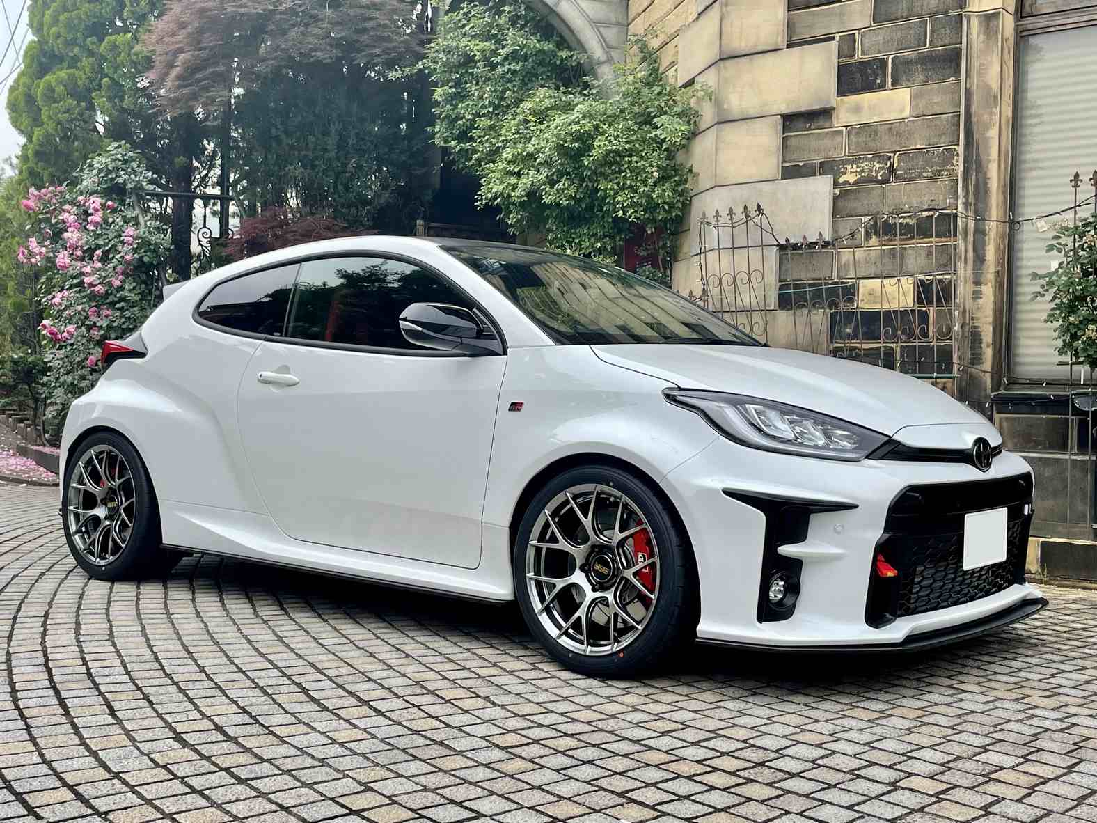 LEMS CARBON FRONT SPOILER UNPAINTED FOR GR YARIS GXPA16 12 L866-1