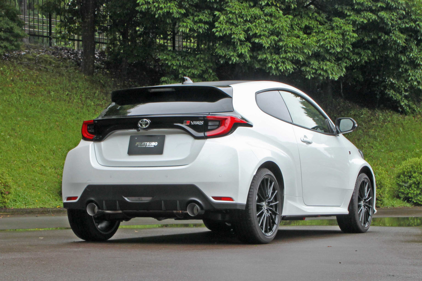 FUJITSUBO AUTHORIZE R For GR YARIS 1.5 2WD CVT MXPA12 550-21235