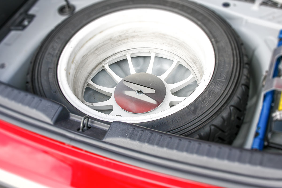 OKUYAMA SPARE TIRE CLAMP 300-025-0