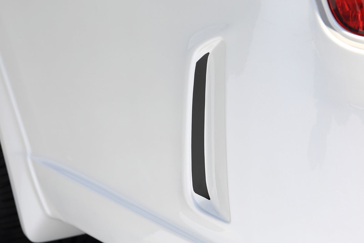 JAOS REAR HALF SPOILER FOR TOYOTA LAND CRUISER 200 B026050