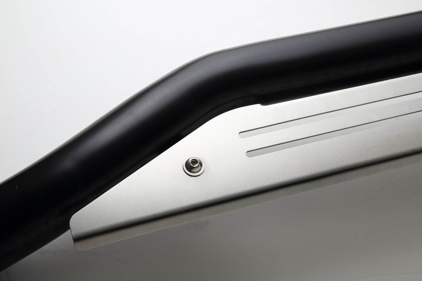 JAOS FRONT SKID BAR BLACK BLAST FOR NISSAN NV200 VANETTE B150490C