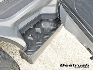 LAILE BEATRUSH DOOR STEP PLATE SILVER For TOYOTA HIACE VAN TRH200V S101800SPS