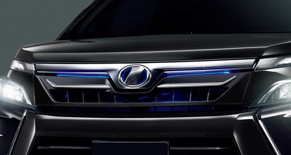 TRD FRONT GRILL (WITH LED) WHITE PEARL (070)  For VOXY 8# ZS ZS  MS320-28018-A0