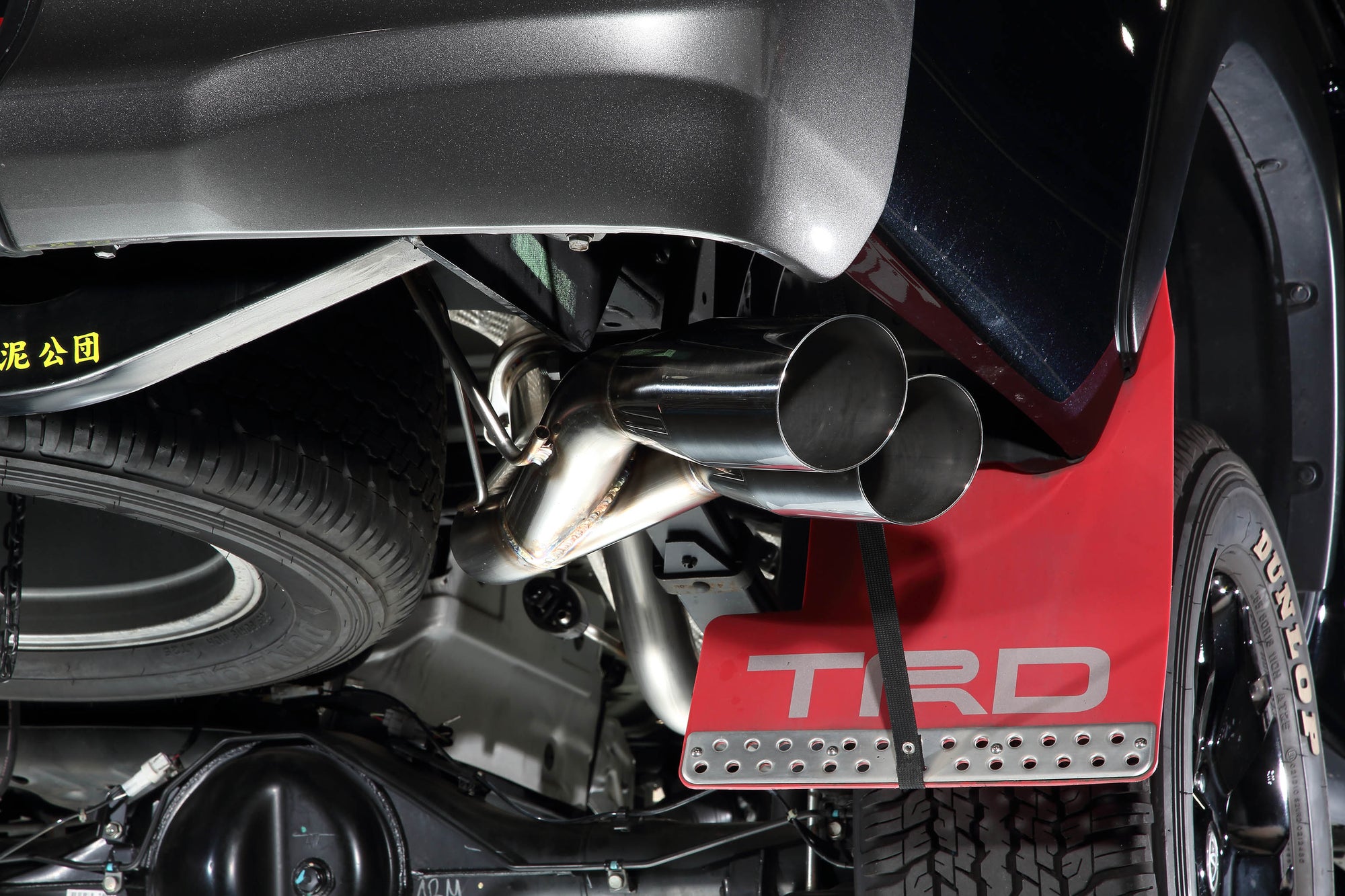 FUJITSUBO AUTHORIZE S For HILUX 2.4DT BEFORE MINOR GUN125 370-20961