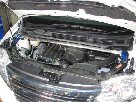 KAWAI WORKS FRONT STRUT BAR TYPEOS FOR NISSAN SERENA C26 NS0840-FTO-00 - Black Hawk Japan