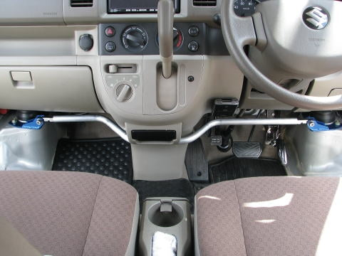 KAWAI WORKS FRONT STRUT BAR TYPESTD FOR NISSAN NV100 CLIPPER DR64V W SZ0560-FTS-00